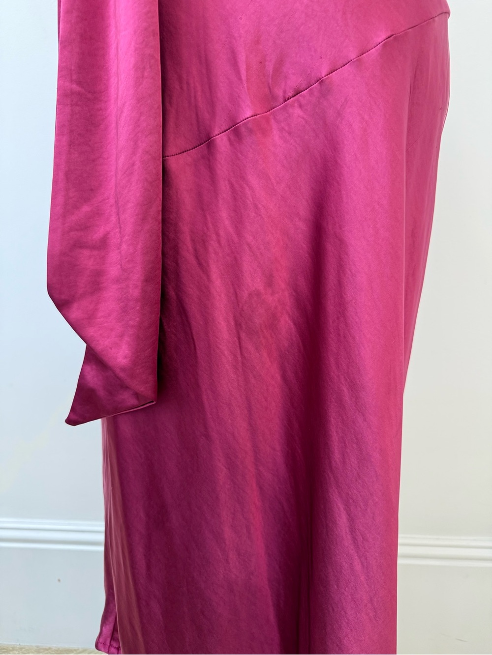 One-Shoulder Satin Maxi Dress - Picture 4 of 5